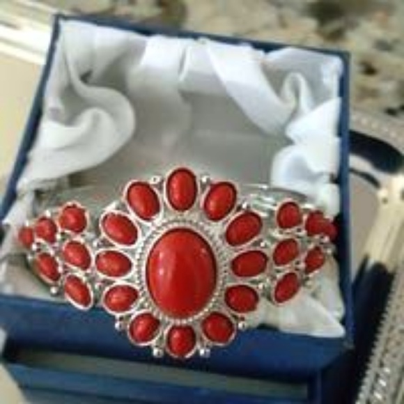 π₯HOST PICK π₯9/02 Red Howlite Silvertone Jewelry - Picture 5 of 5